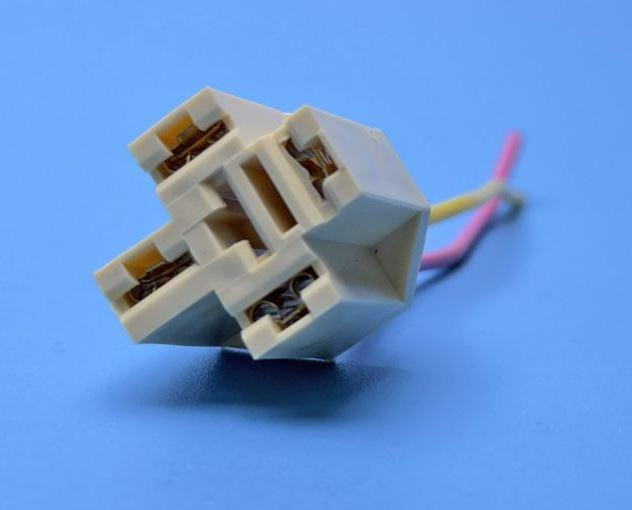 Разъем реле 40А пластиковый 4-контактный с проводом (пр-во Украина) Харьков - изображение 2