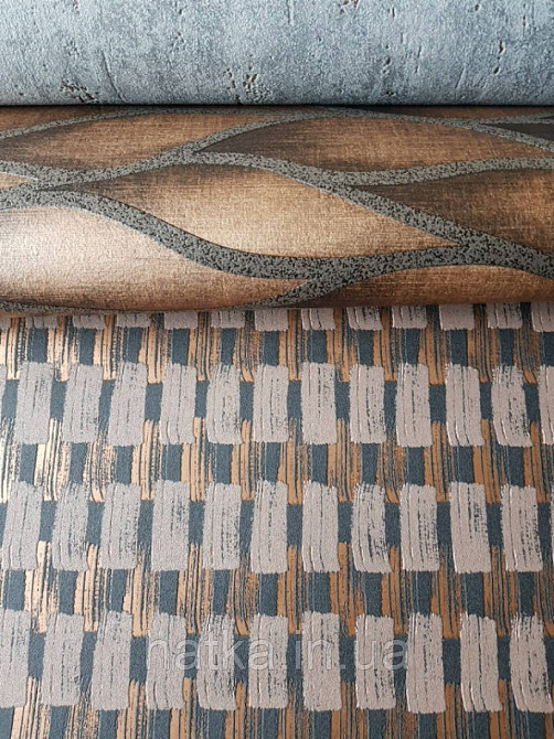 Шпалери вінілові на флізелін Grandeco Graviti під штукатурку під бетон білі світло сірі з сріблястим Київ - фото 1