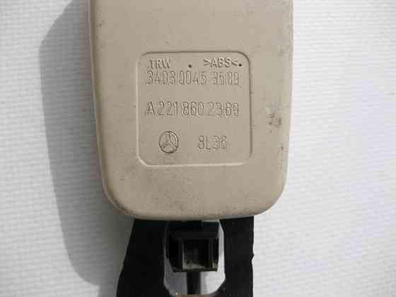 Mercedes-Benz  A2218602369 8L36 Замок - засувка заднього лівого ременя безпеки бежева S-Class W221 Одеса