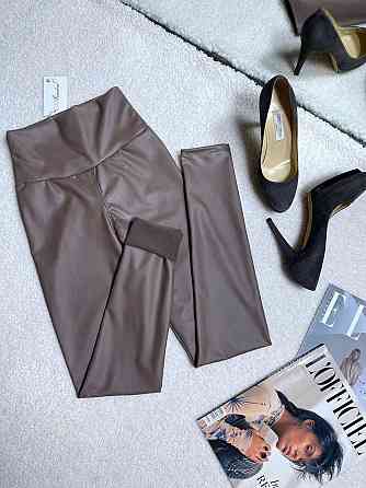 Женские базовые утепленные лосины из экокожи на флисе 44 Одесса