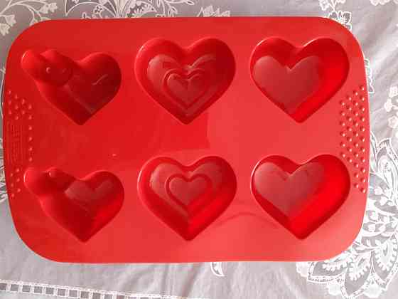 Формочка Kaiser силикон сердечки - 25*18см Киев