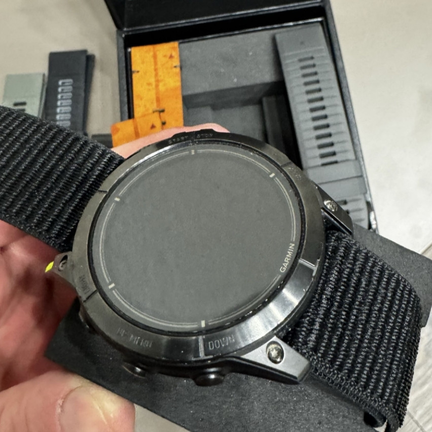 Смарт-Часи Garmin Epix Pro 51 Sapphire Titanium with leather band Київ - фото 5