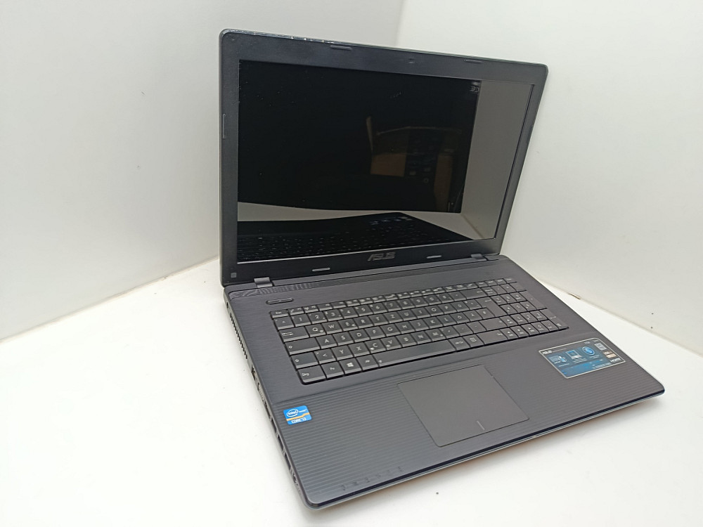 Ноутбук ASUS F75A i3-2350M\4+4\0\ АКБ- (товар вживаний) Луцьк - фото 1