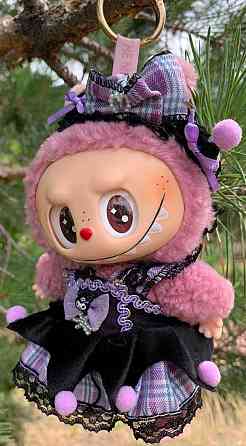 Лабубу в одязі Chanel, Куромі, Louis Vuitton та інші. Київ