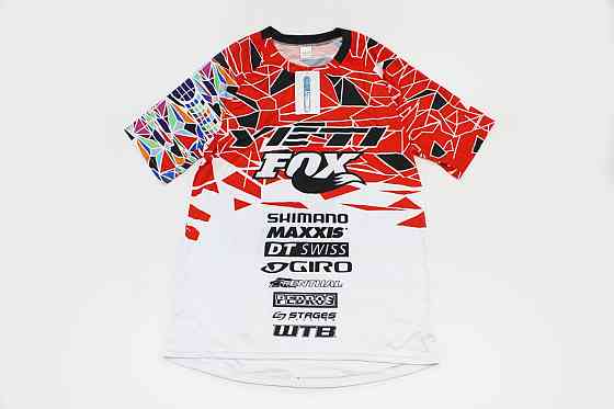 Футболка (Джерсі) чоловіча L-(Polyester 80% / Spandex 20%), короткі рукави, вільний крій, біло-червоно-чорна, НЕ оригінал Киев