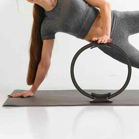 Кольцо для пилатеса Gymtek армированное стекловолокно 38см черный Киев