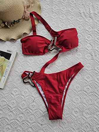 Жіночий суцільний купальник на одне плече Червоний L Харків