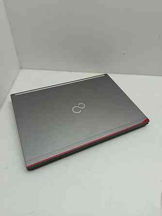 Ноутбук fujitsu e736 i5-6300/4 gb ddr/ 0gb АКБ- (Б клас) Луцк