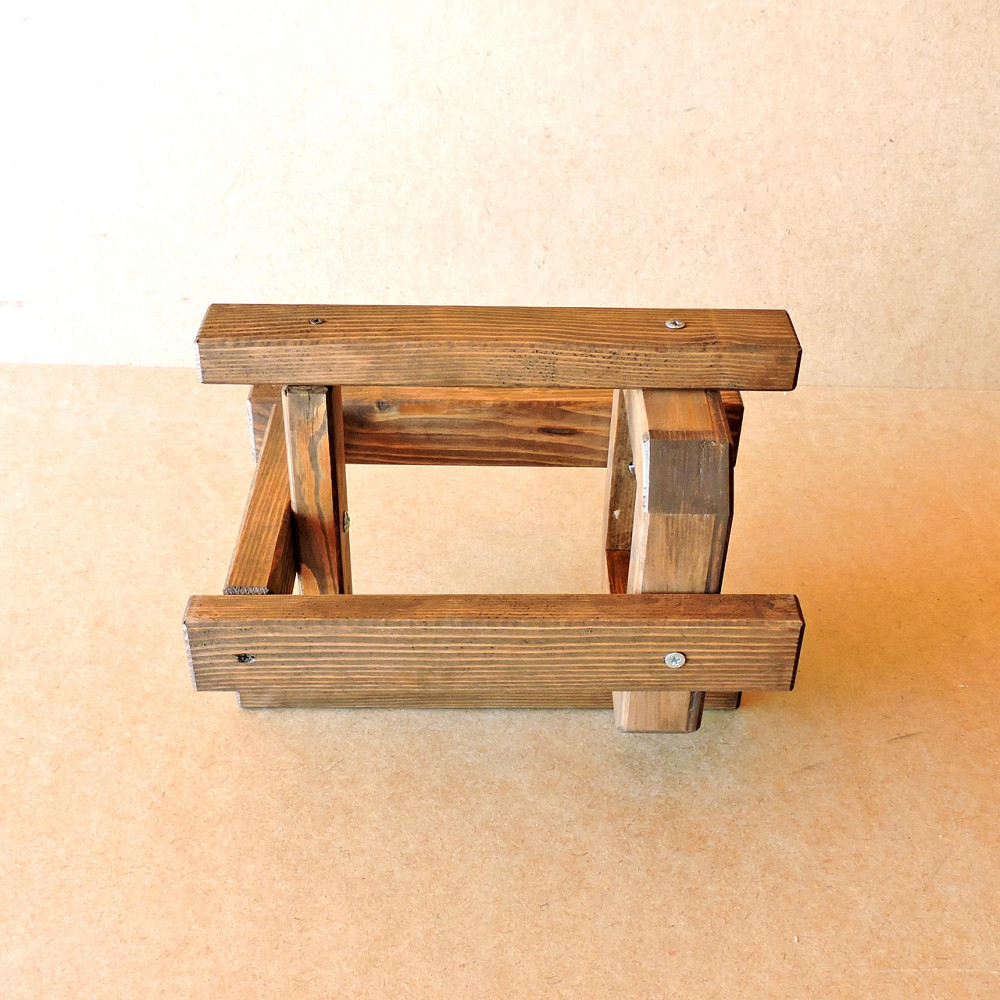 Подставка для цветов 