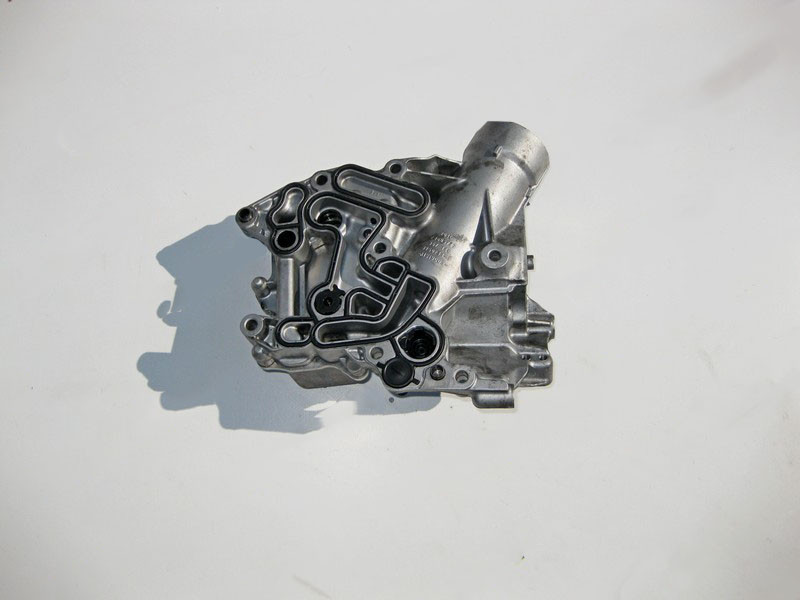 Mercedes-Benz  A6541800010 Корпус масляного фільтра в зборі з масляним радіатором двигуна OM654 R4 2.0 Diesel Одеса - фото 2