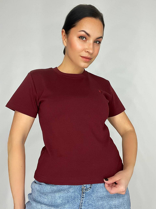 Футболка жіноча A-N 25197 вишивка літера F однотонна базова середня довжина one size, бордовий, one size Київ - фото 11