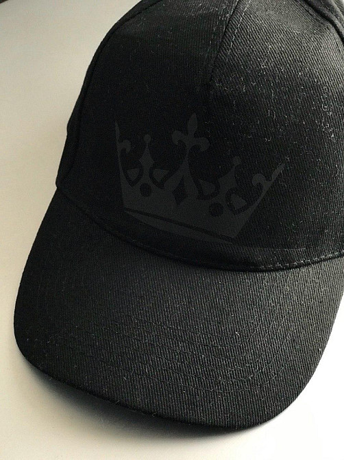 Чорна Кепка/Бейсболка з написом — КОРОНА Чернівці - фото 1