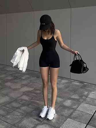 Жіночий комбінезон на бретелях з щільного мікродайвингу Одеса