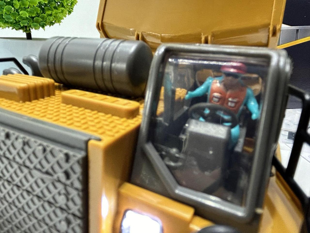 Машина Самоскид Shantou Jinxing на радіокеруванні 20 см Жовтий (BC1041) Чернігів - фото 3