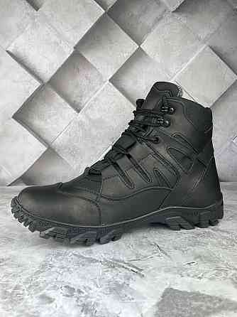 Військові зимові водонепронекні черевики на хутрі Хижак високі прошиті та проклеєні черевики на хутрі WAR Львів
