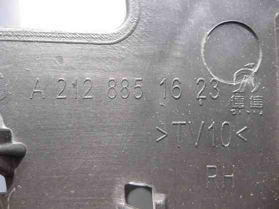 Mercedes-Benz  A2128851623 Нові праві грати в бампер під LED E-Class W212 до рестайлу Одеса