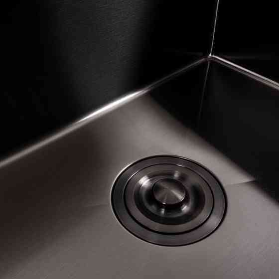 Кухонний комплект: Мийка Valeso Handmade (58x43 см) PVD чорна + Змішувач Q411MB Коломия