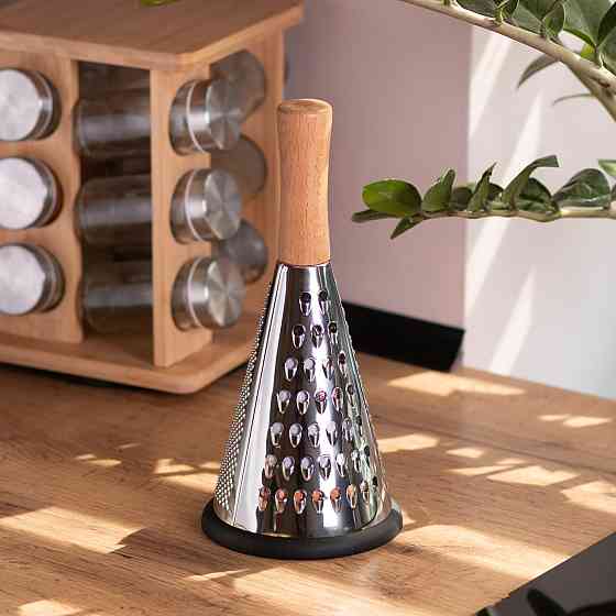Conical three-sided stainless steel hand grater with wooden handle 11×24 (cm) HP-8-3 Коломия