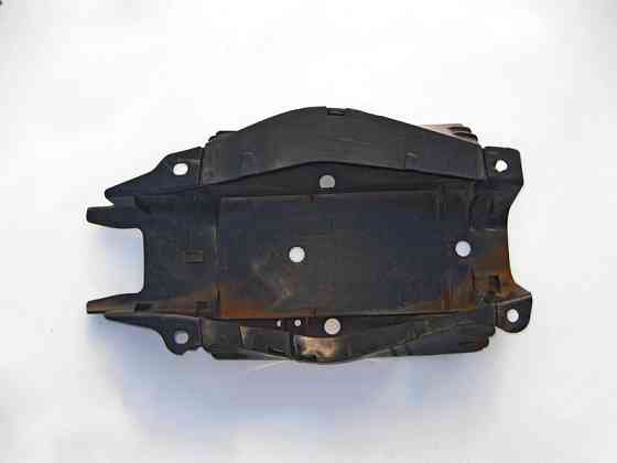 Mercedes-Benz  A2133520400 Облицювання заднього нижнього правого важеля під амортизатор E-Class W213 C238 C-Class W205 CLS C257 Одеса