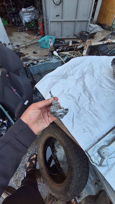 Личинка замка ручки Kia Sportage 2021–2025 Киев - изображение 1