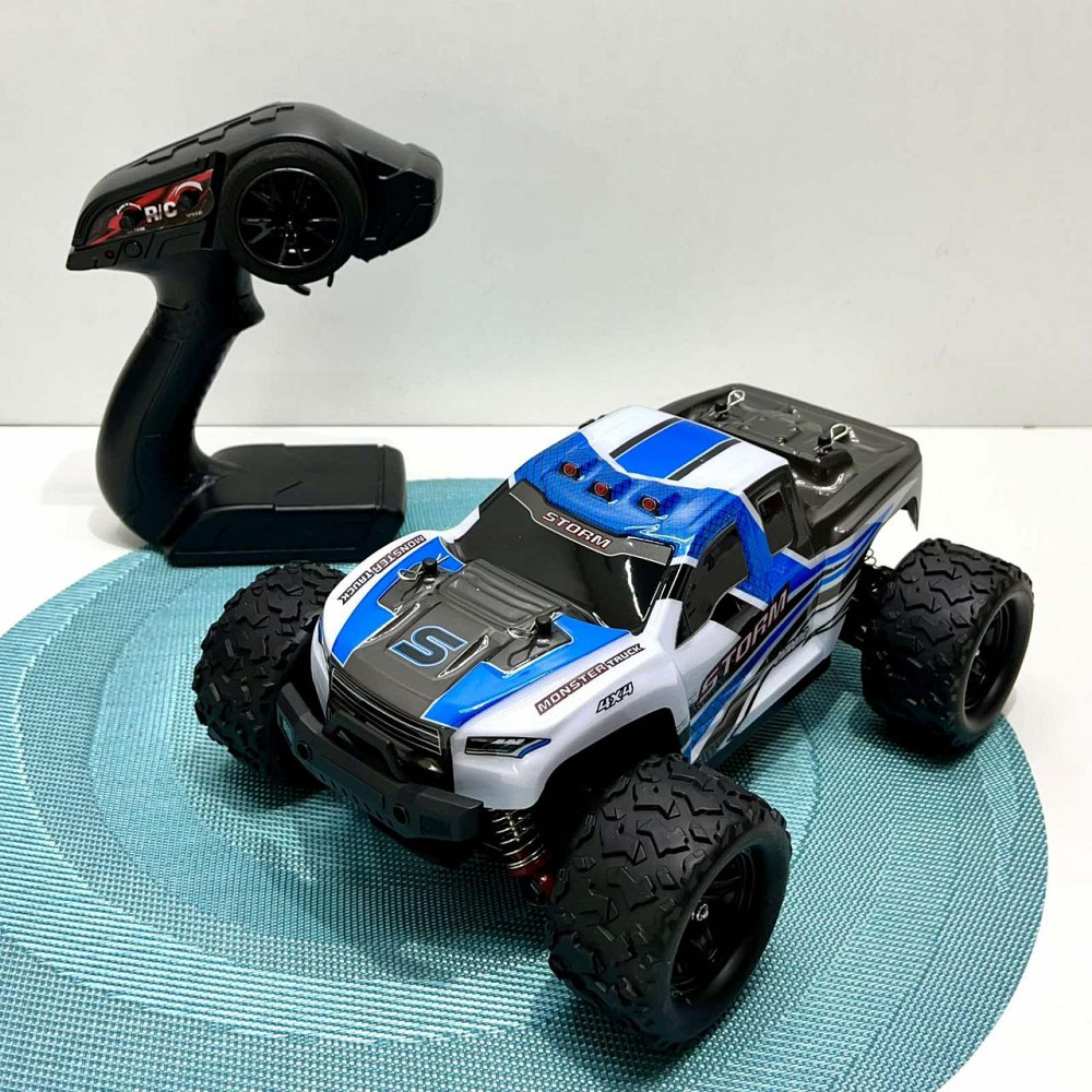 Машина на радіокеруванні акуммулятор 7.4 V USB-кабель пульт протиударний корпус гумові шини (HS 18301/302 Чернігів - фото 2