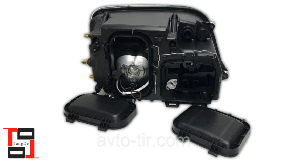 Фара головного світла ліва або права Mercedes Actros 9438200361, 9438200261, 9438200461 Луцьк