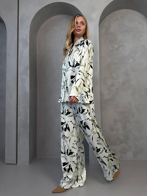 Жіночий стильний вільного крою костюм із шовку сатину Одеса - фото 3