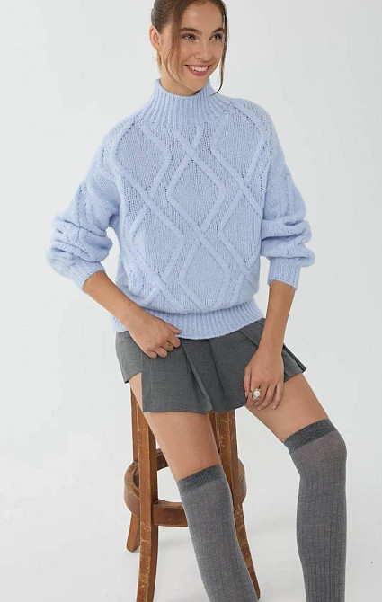 Женский уютный свитер универсального кроя машинная вязка Одесса - изображение 1