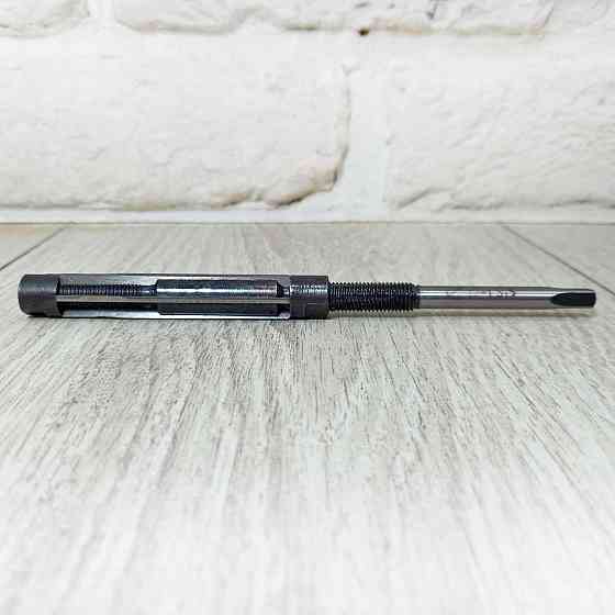 Розгортка регульована пелюсткова 12–13,5 мм — точний інструмент для доведення та розточування отворів у металі Харків