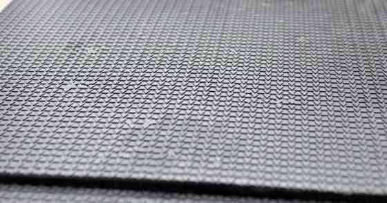 Килимок резиновий 50 на 50см товщина 7 мм під штангу або гантелі Спортивні покриття Київ