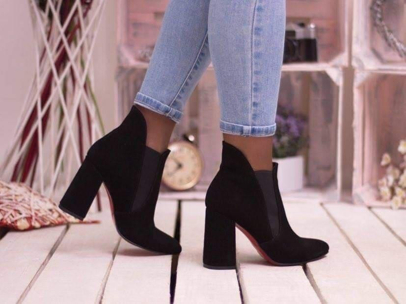 Crisma Елегантні черевики жіночі демісезонні весна-осінь чорні з натуральної замші на підборах Коломия - фото 2