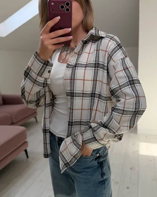 Рубашка удобная, свободная и выглядит стильно без лишних усилий Одесса - изображение 3