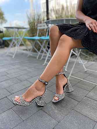 LIRIO Босоніжки жіночі шкіряні літні на підборах леопардові відкриті LIRIO L0305/8073-68 Коломыя