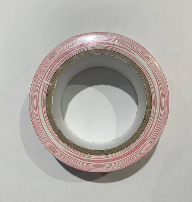 Клейкая лента для разметки красно-белая CARBON TAPE 50мм х 33м Ровно - изображение 2