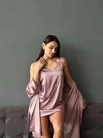 Жіноча нічна сорочка шовкова на регульованих бретельках Пудровий L Харків