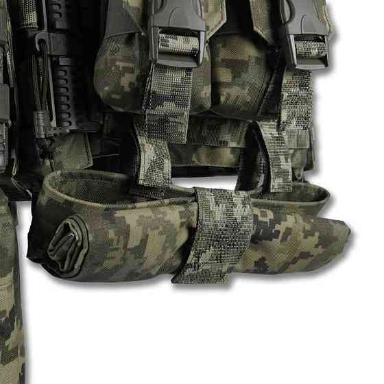 Чоловіча плитоноска піксель тактична плитоноска комплект з підсумками  з швидким скиданням штурмова плитоноска     WAR Львів