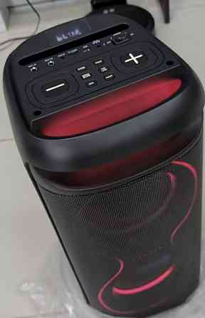 Портативна підлогова колонка на 50 Вт, колонка блютуз, 2 мікрофони. Київ