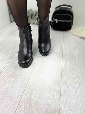 Черевики жіночі VESNA чорні натуральна шкіра зима висота 12см каблук 7см (2804) Коломия