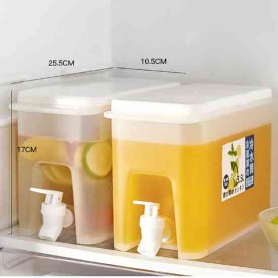 Пластиковый лимонадник с краником 2,5л Винница