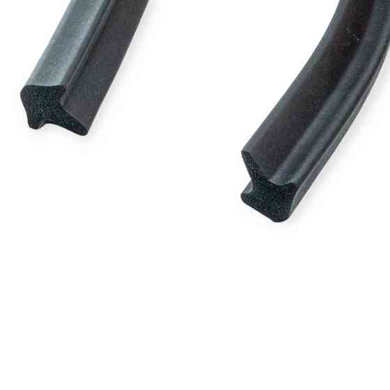 Уплотнитель ЗИЛ (мягкий) стрелка (погонный метр) двери Мукачево