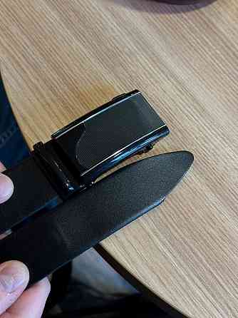 Мужской кожаный ремень с пряжкой автомат 8490 Киев