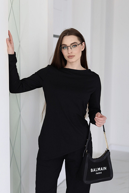 Жіночий костюм з асиметричним лонгслівом "Travel" | Батал Чорний, 54-56 Київ - фото 3