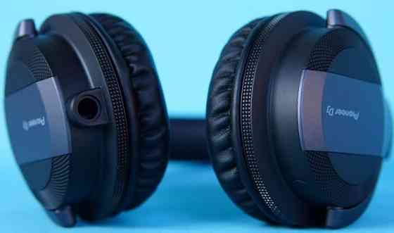 Професійні накладні навушники Pioneer HDJ-CUE1 Харків