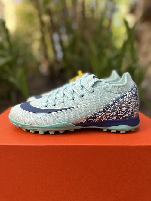 Сороконожки для футбола AIR 35 36 37 38 39 40 41 42 43 44 45 Львов - изображение 1