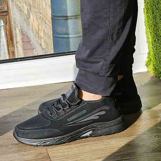 Кроссовки Мужские Чёрные Для Бега Беговые (размеры: 42,43,45) Днепр