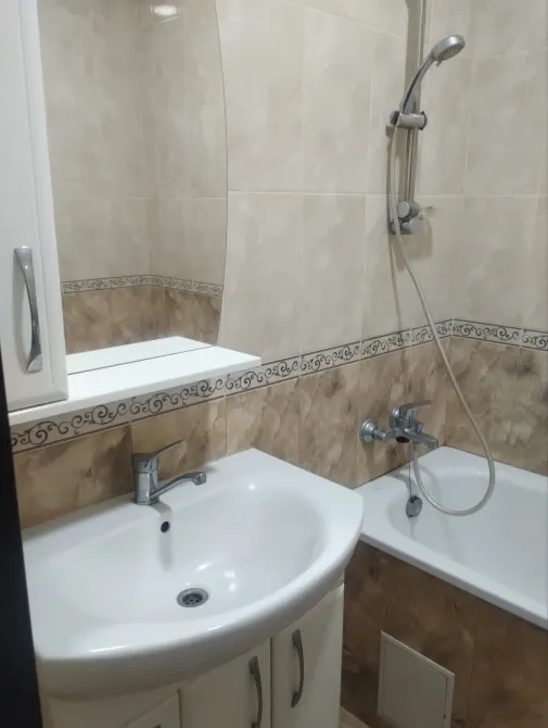 Сдам комнату для девушки ул. Киев - изображение 4