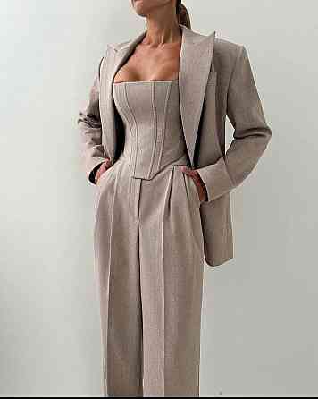 Женский теплый брючный костюм тройка: пиджак топ и штаны кашемир елка Беж, 46 Одесса