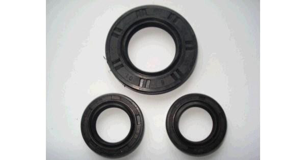 Сальники (набір) скутер Сузукі Адреса 50/100 3шт коленвальні (17*27*6, 25*37*6, 24*43*6) Мукачево - фото 1