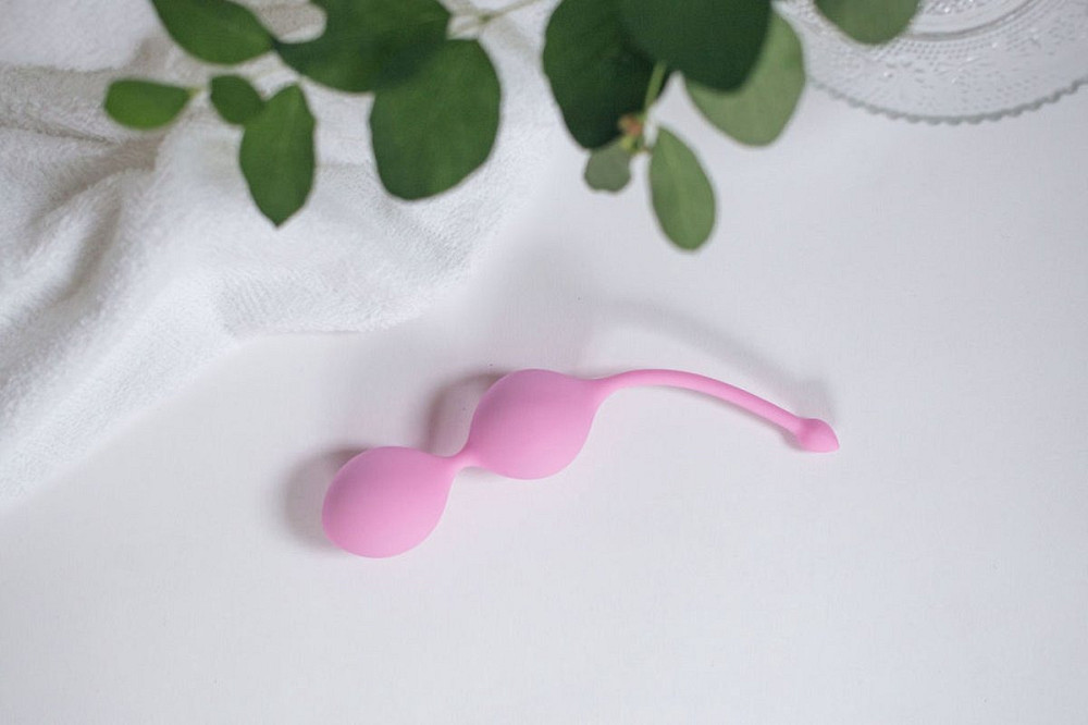 Вагинальные шарики Кегеля FEMINTIMATE розовые Sex Aura Киев - изображение 2