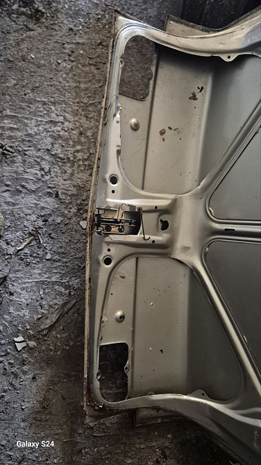 Крышка багажника ВАЗ 2110 (оригинал) Киев - изображение 2